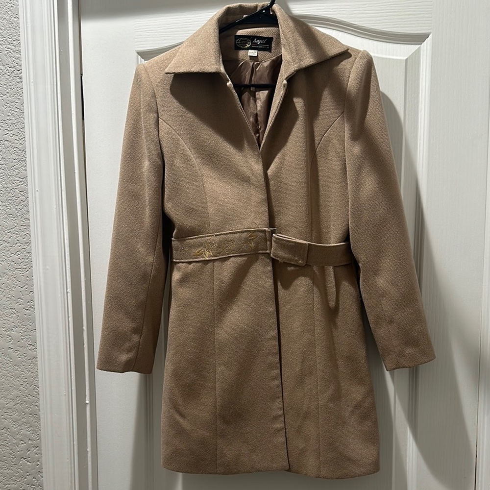 Elegant Tan Women's Coat